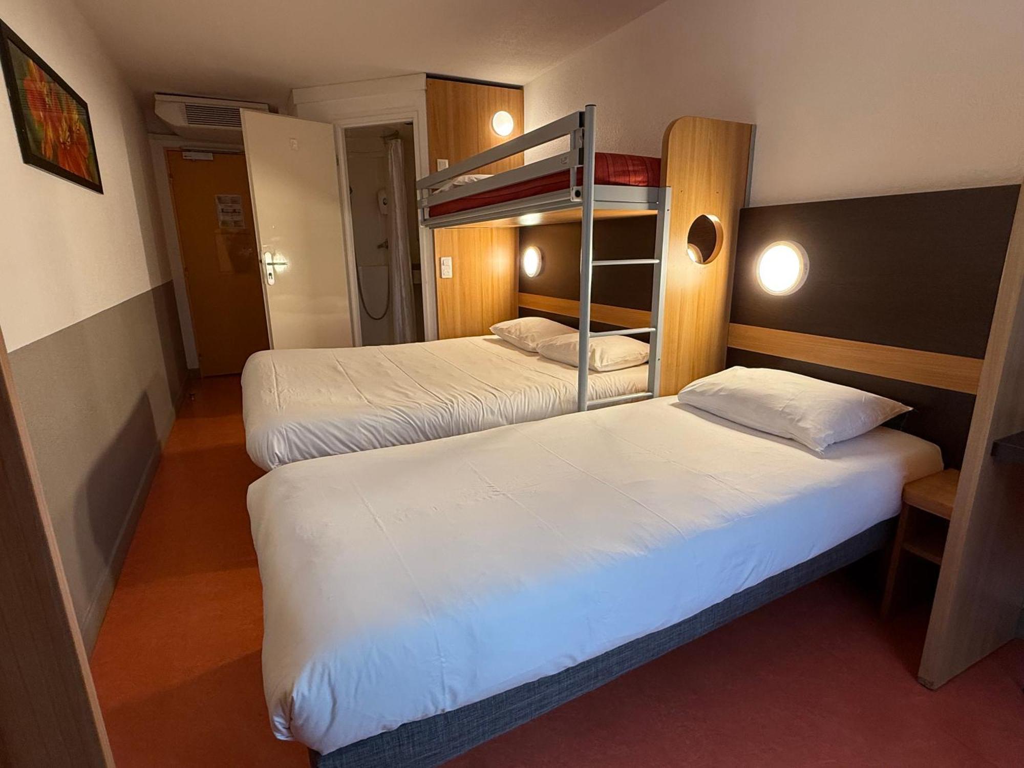 B&B Hotel Lisieux Parc Des Expositions Bagian luar foto